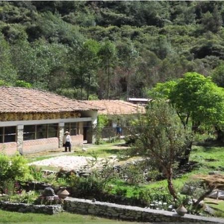 Hospedaje Illariy Yanama Exterior photo